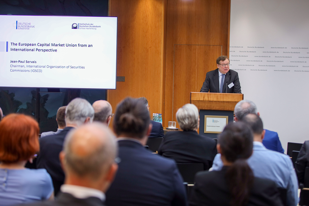 Jean-Paul Servais, de voorzitter van IOSCO en van de FSMA geeft keynote speech tijdens een internationale conferentie in Frankfurt