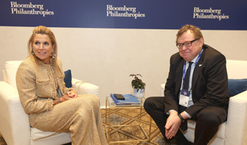 Jean-Paul Servais, de voorzitter van IOSCO en van de FSMA ontmoet HM Koningin Máxima