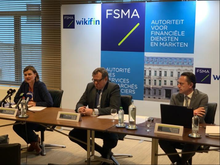 Fraude à l'investissement : photo prise durant la conférence de presse du Parquet fédéral et de la FSMA dans les locaux de la FSMA